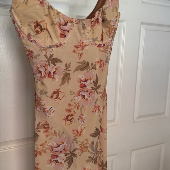 House of CB Cream Maxi Dress - Picture 4 of 9